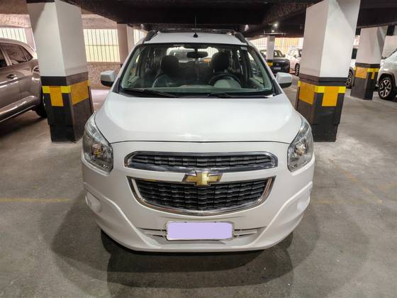 CHEVROLET SPIN 1.8 LT 8V FLEX 4P AUTOMÁTICO CHEVROLET SPIN 1.8 LT 8V FLEX 4P AUTOMÁTICO